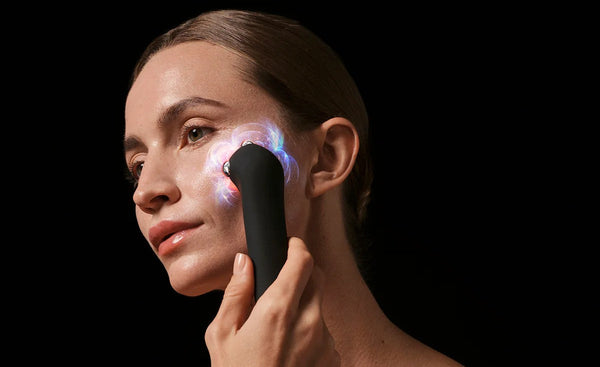 FAQ™ 402 – Swiss Anti-Aging Artistry for Skincare Connoisseurs