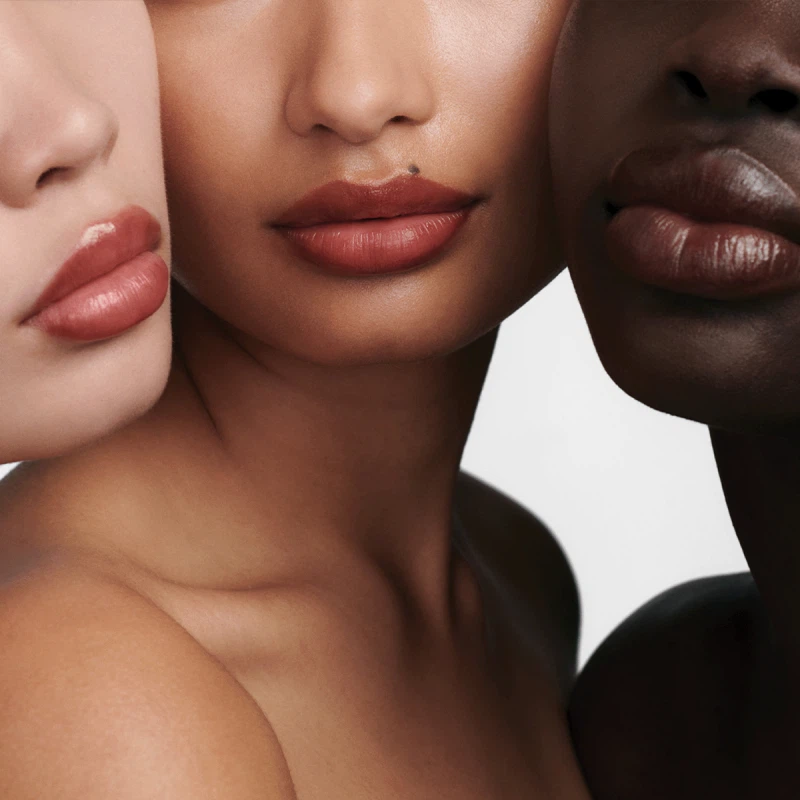 Augustinus Bader x Sofia Coppola - The Tinted Balm_Shade 3_Model demo