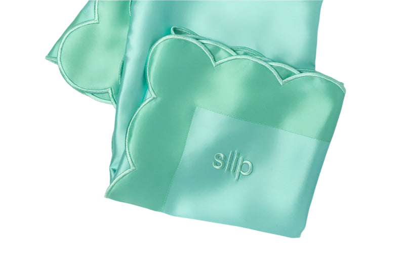 Turquoise Queen Zippered Pillowcase with Scalloped Edge
